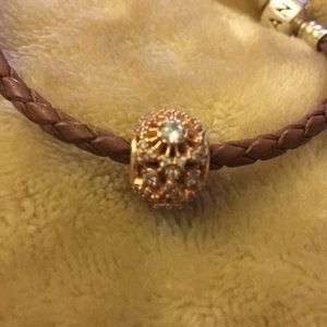 Pandora Inner Radiance Charm